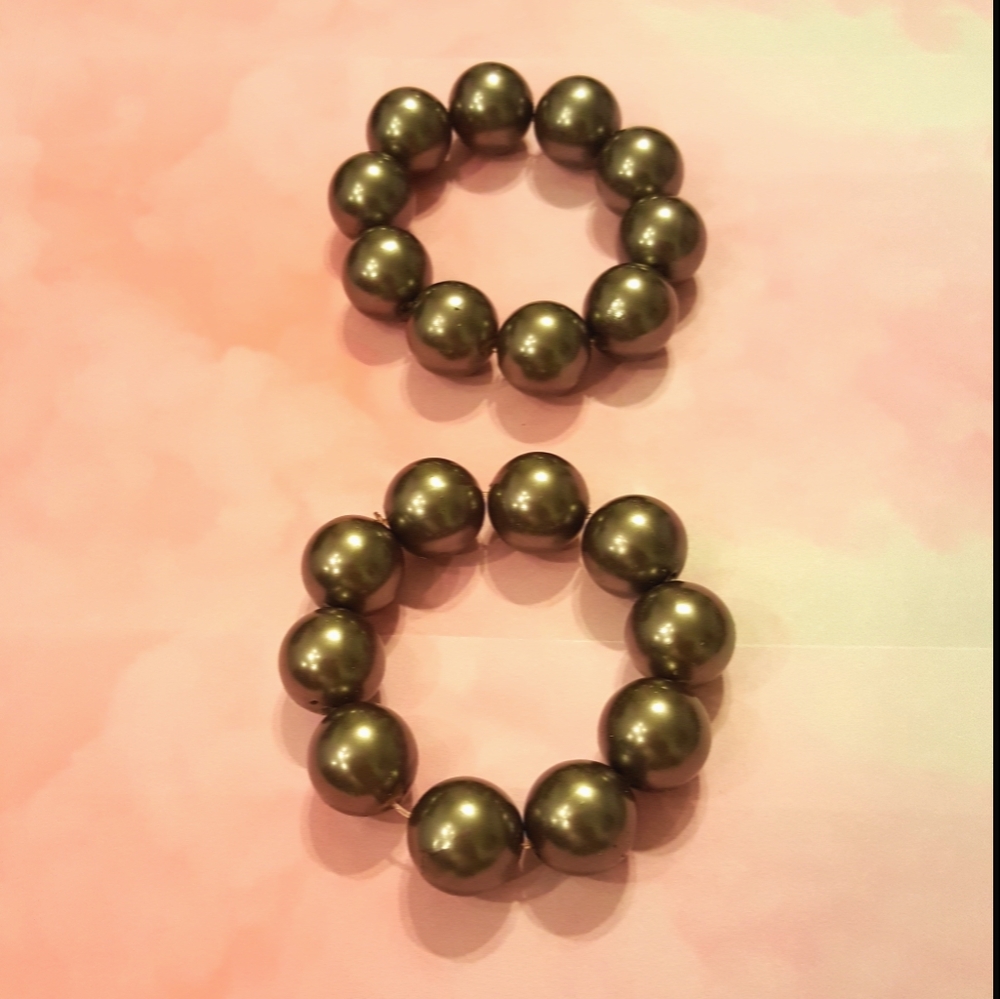 Gray Stretchable Bracelets With Round Hallow Beads - image 4